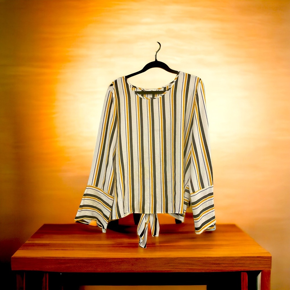 Shabby Chic flowy Women’s Blouse (Size XL)